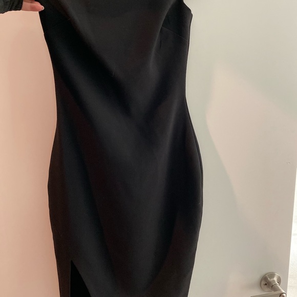 Likely one shoulder dress - Picture 3 of 4